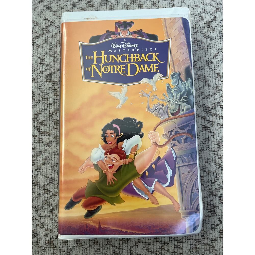 The Hunchback of Notre Dame Disney VHS Clamshell Movie Pre-Loved